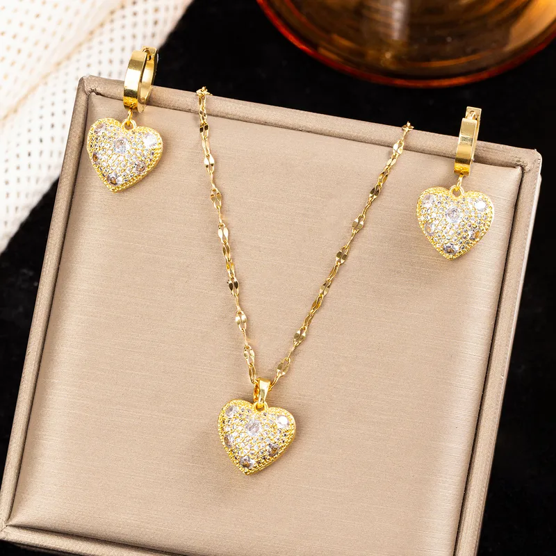 "Love" jewelry set